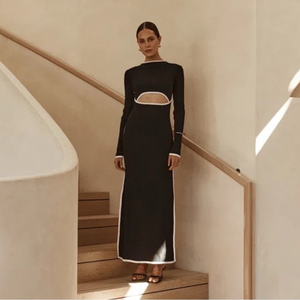 DISSH Binding Black Sleeved Knit Dress